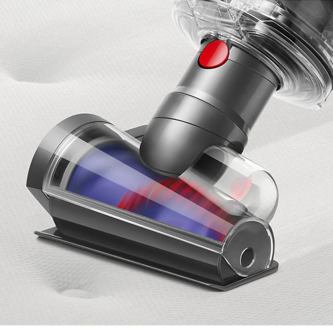 Dyson v15